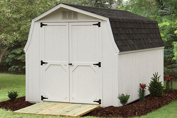 Low barn shed storage builing