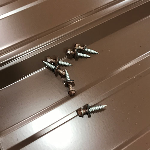 Color matching screws for quality shed metal